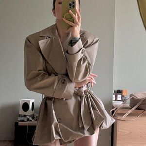 HELSA Beige short bubble hem trench Jacket in stone xxs